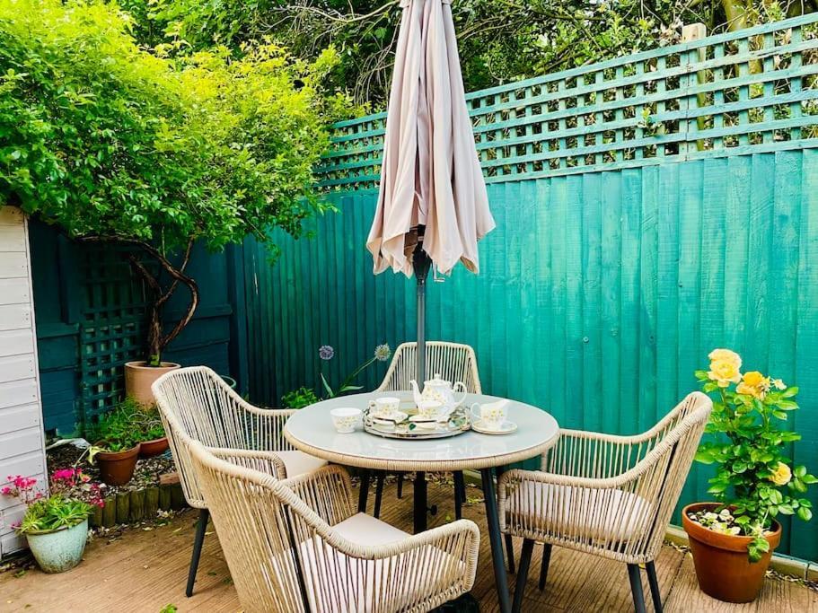 הוילה Tanglewood House Abergavenny With Private Parking מראה חיצוני תמונה