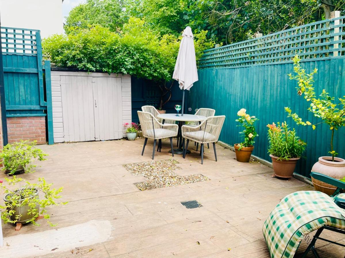 הוילה Tanglewood House Abergavenny With Private Parking מראה חיצוני תמונה