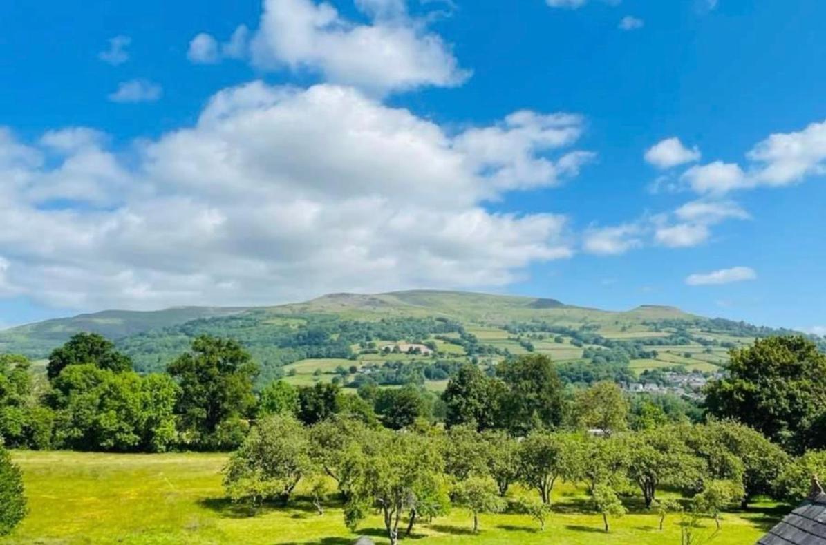 הוילה Tanglewood House Abergavenny With Private Parking מראה חיצוני תמונה