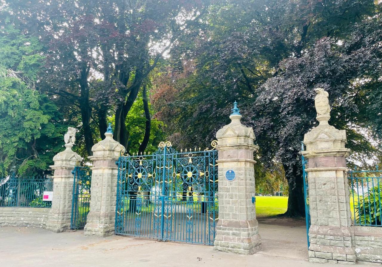 הוילה Tanglewood House Abergavenny With Private Parking מראה חיצוני תמונה