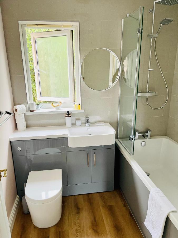 הוילה Tanglewood House Abergavenny With Private Parking מראה חיצוני תמונה